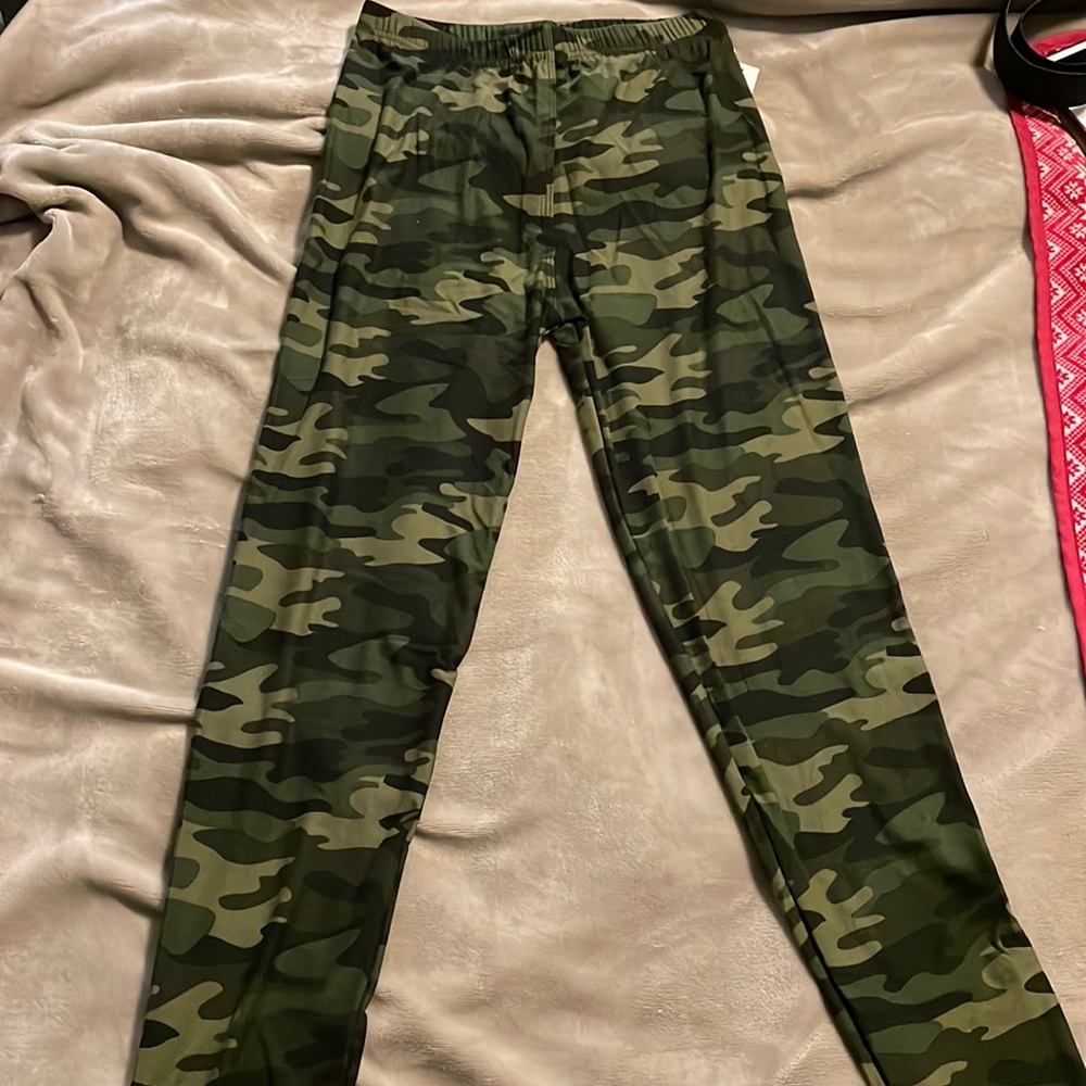 New Fashion leggings. One size
